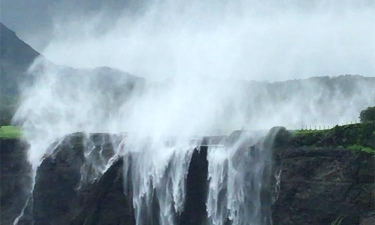 Обратные водопады в Индии